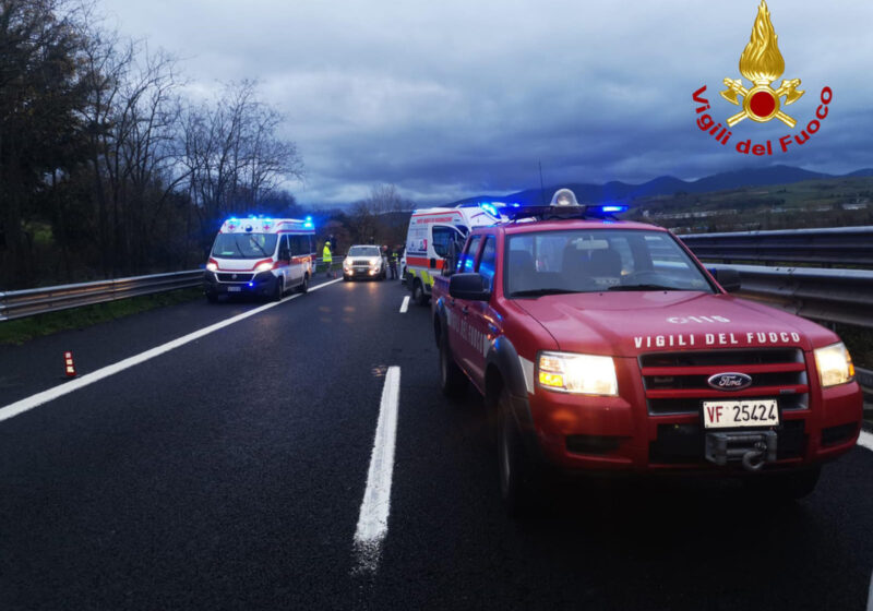 Incidente Parma autostrada oggi, scontro camion-auto. Cinque feriti