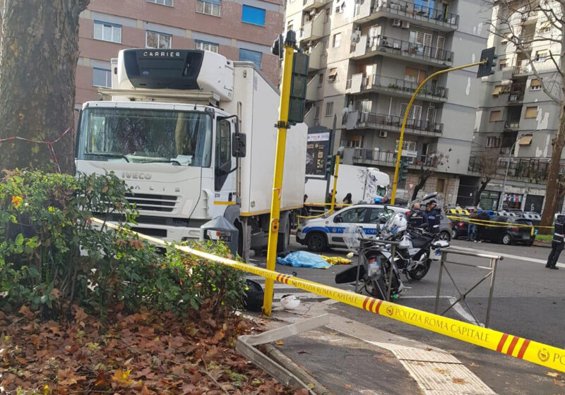 Incidente Via Tiberina oggi