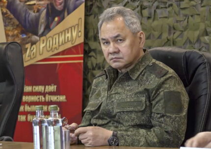 Il ministro della difesa Russo Shoigu a Mariupol