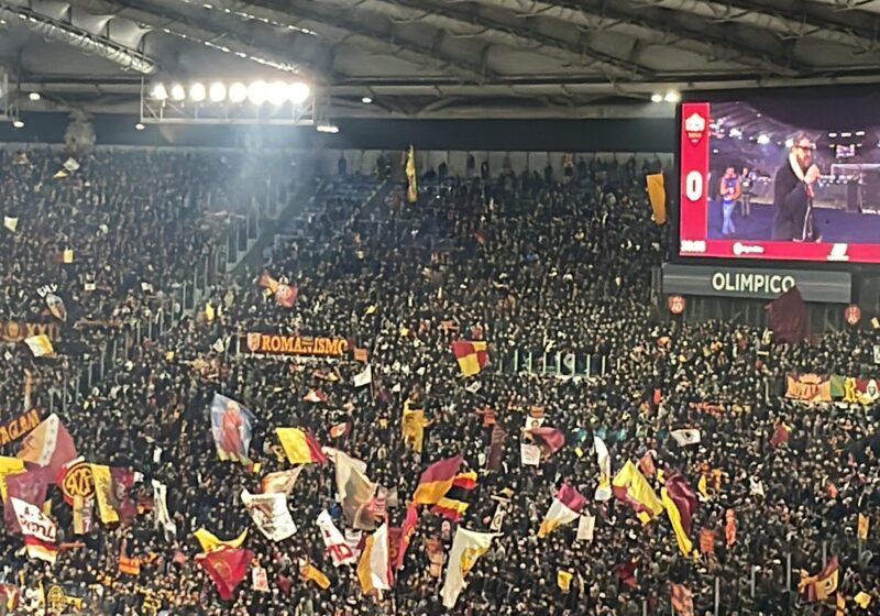 Marco Conidi canta Mai Sola Mai Roma-Juventus