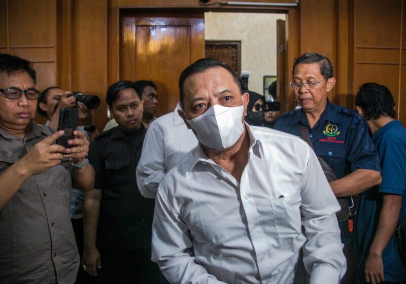 Indonesia morti stadio dirigenti incarcerati