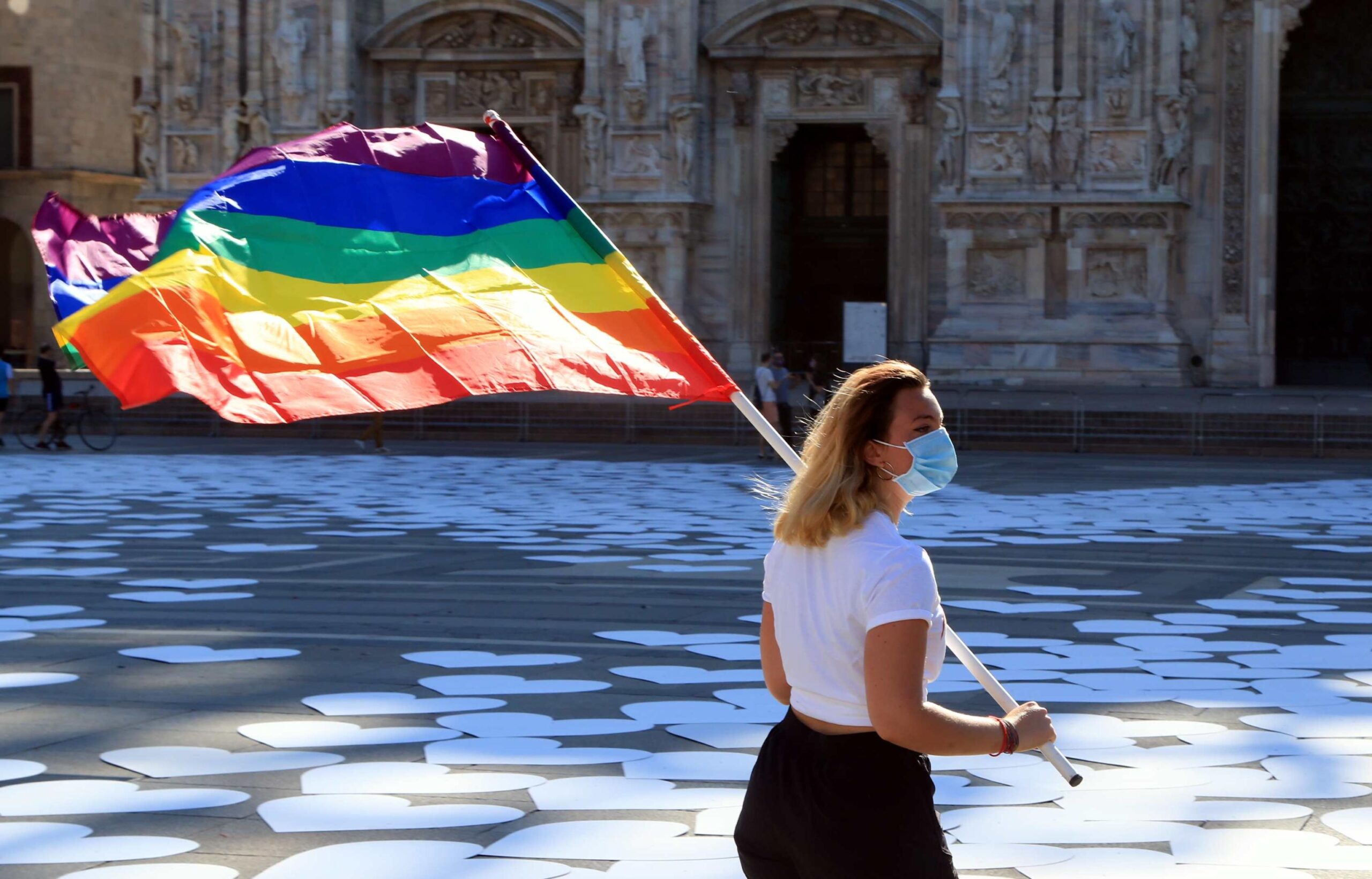 ESCLUSIVA  Famiglie arcobaleno, flashmob a Genova. Parla Donatella Siringo (Agedo): “In ballo i diritti”