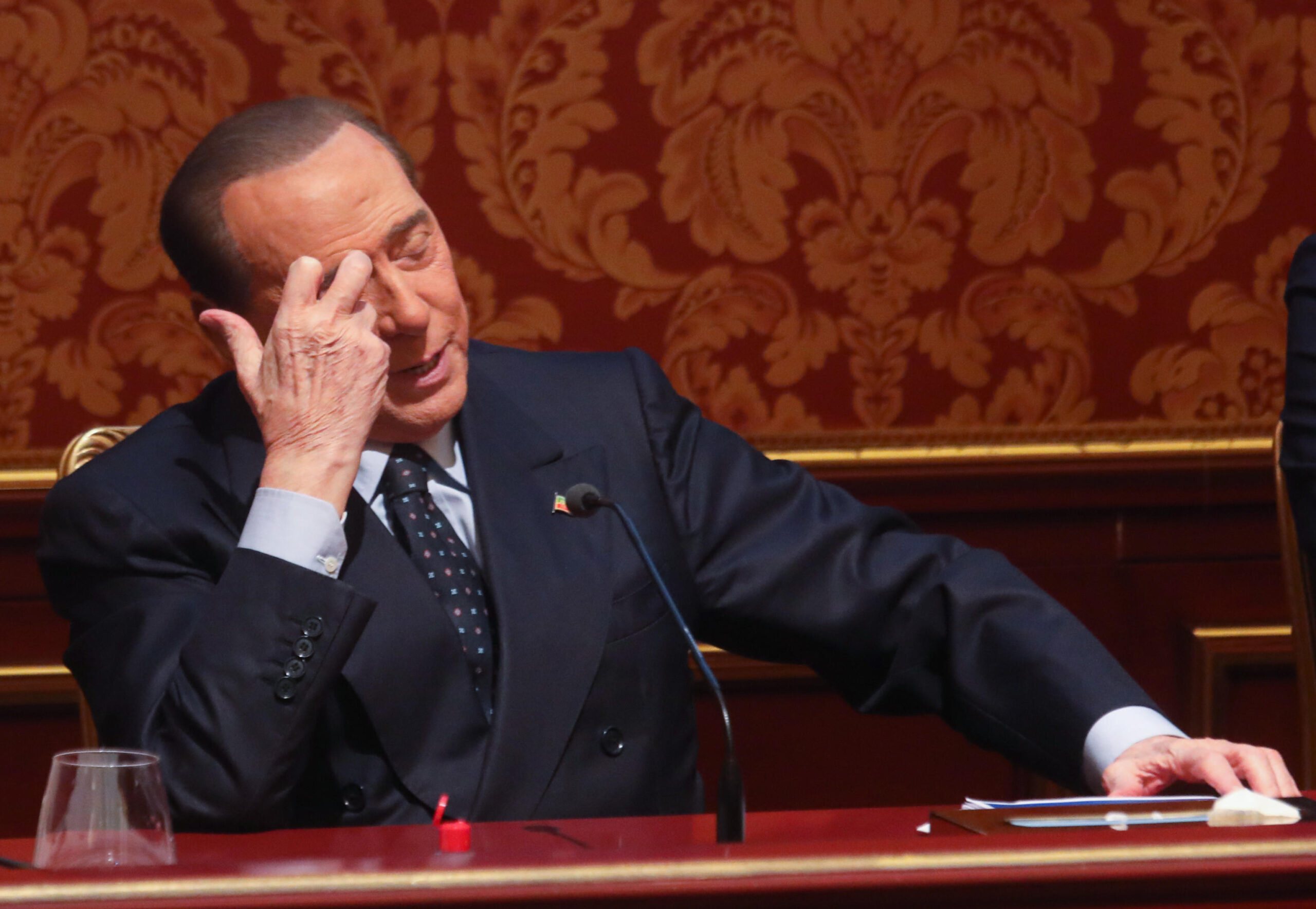 Berlusconi ricoverato, non ancora è stato dimesso