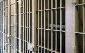 Violenze nel carcere di Biella: 23 agenti della penitenziaria sospesi per “tortura di Stato”