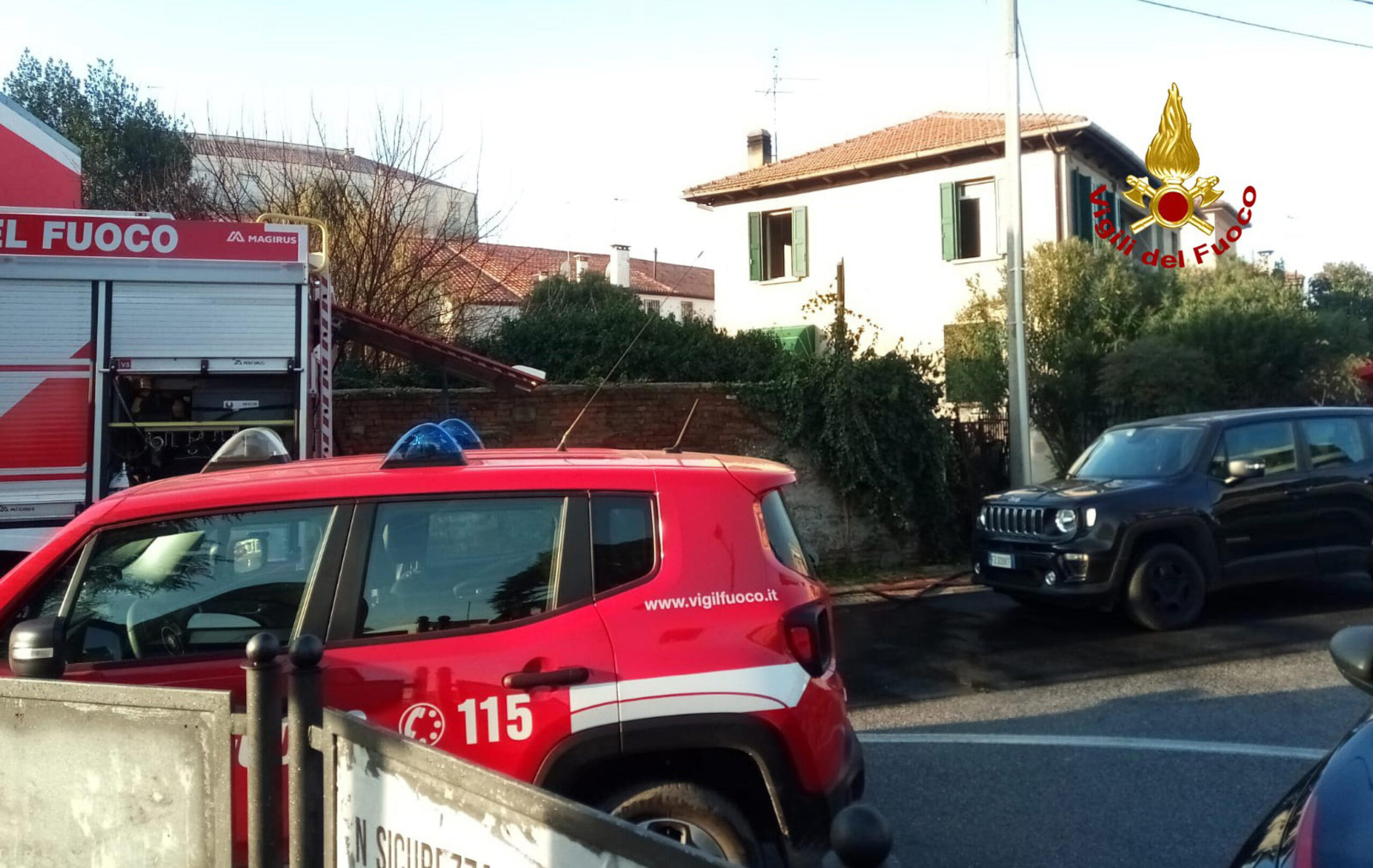 Lecce, incendio in un’abitazione di Monteroni: morto 46enne