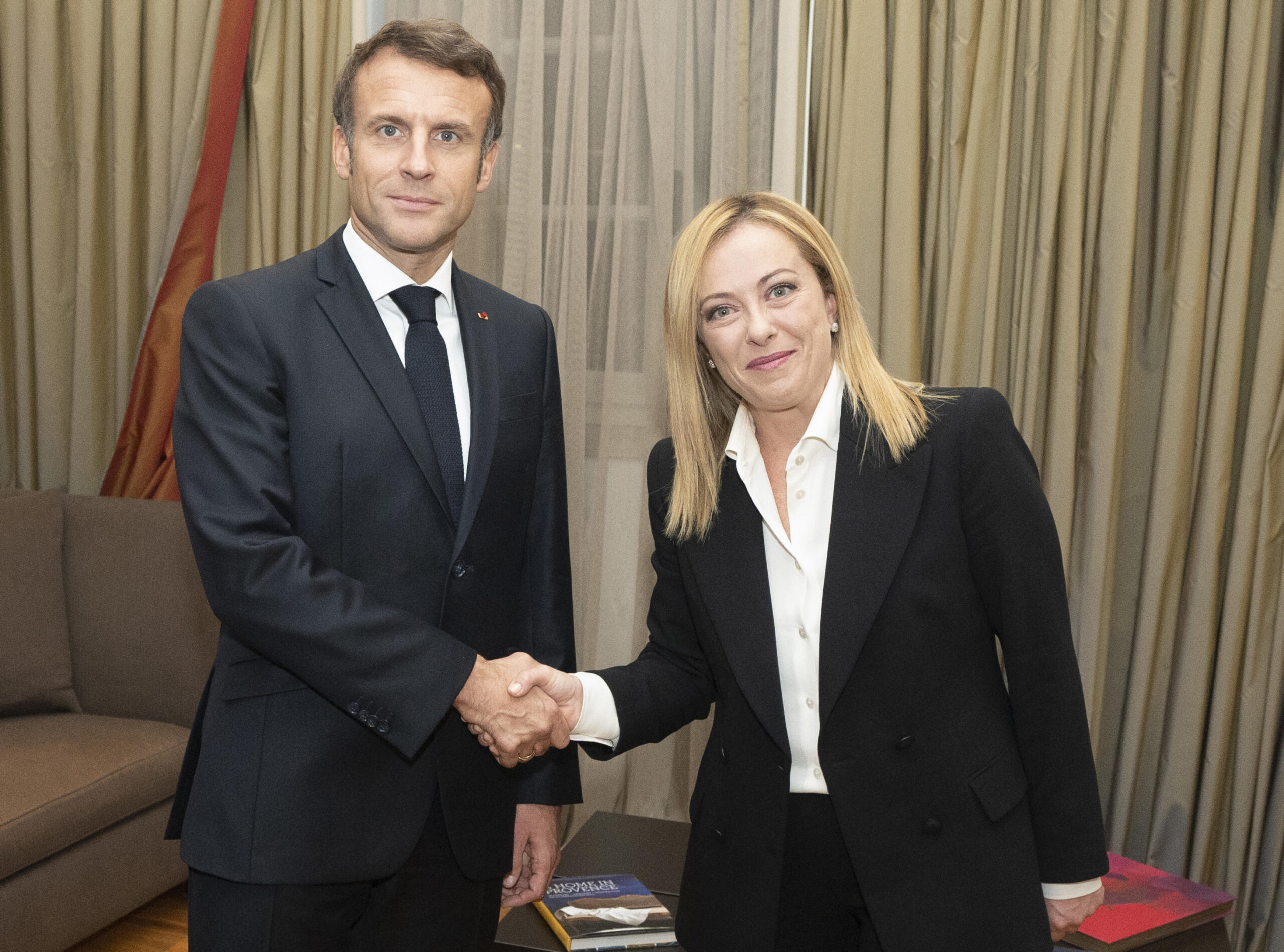 Disgelo tra Italia e Francia, Meloni incontra Macron: si riparte e si collabora