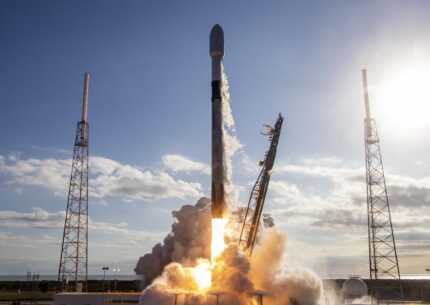 Partita la missione NASA e SpaceX per portare Crew-6 a bordo della Stazione Spaziale Internazionale 