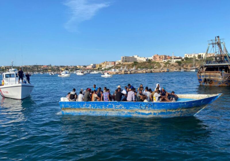 Nuovo sbarco di migranti a Lampedusa