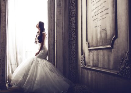 Qual è il tessuto più pregiato per abiti da sposa?