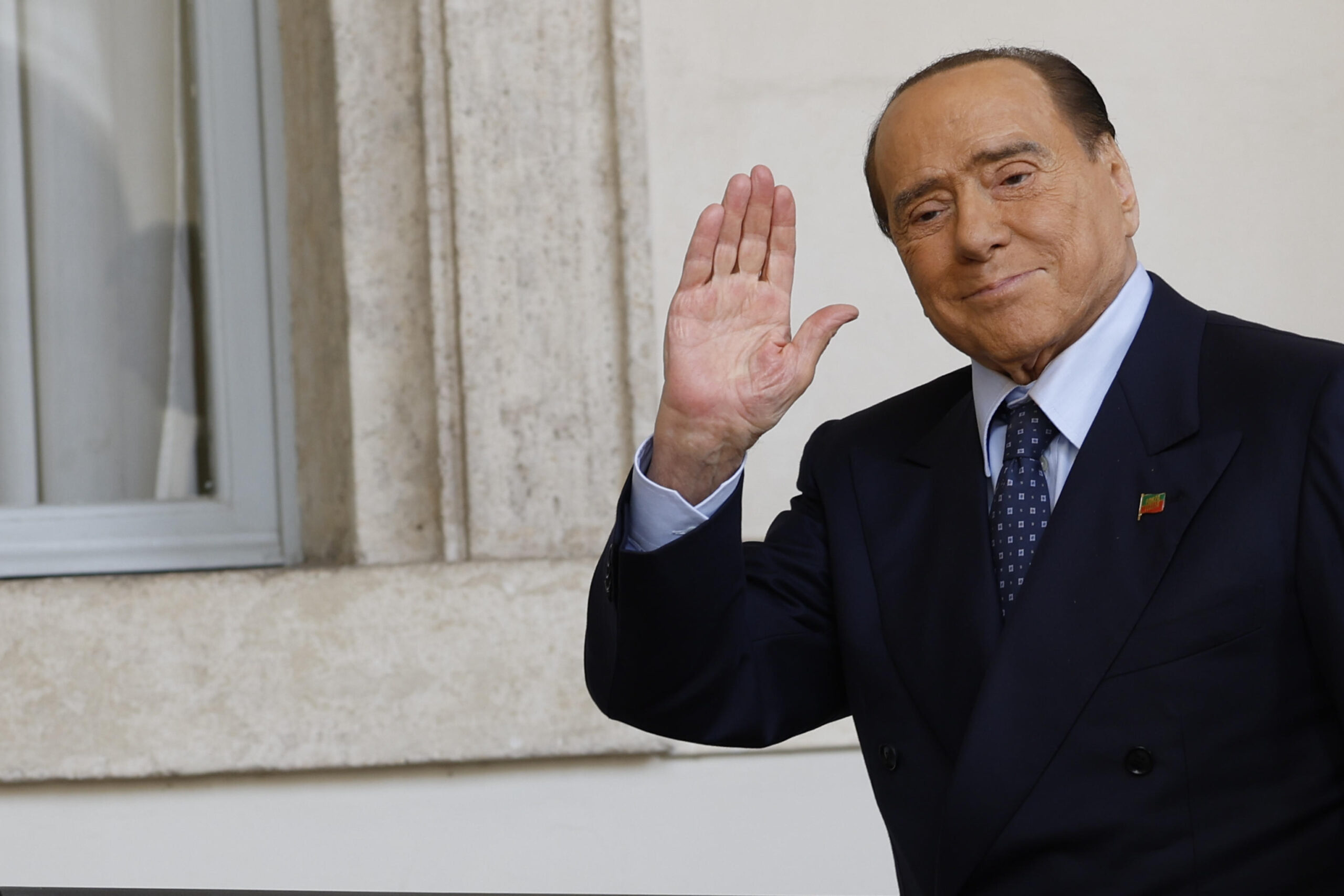 Lo último de Berlusconi 14 de abril de 2023, novena noche en cuidados intensivos