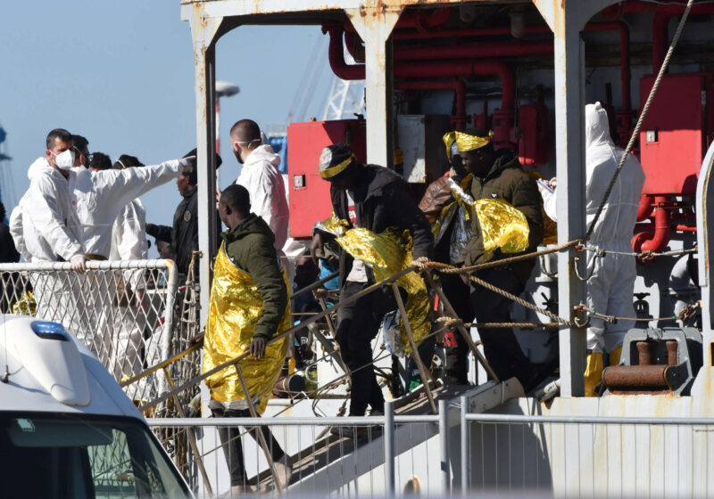 Lampedusa migranti annega bimba