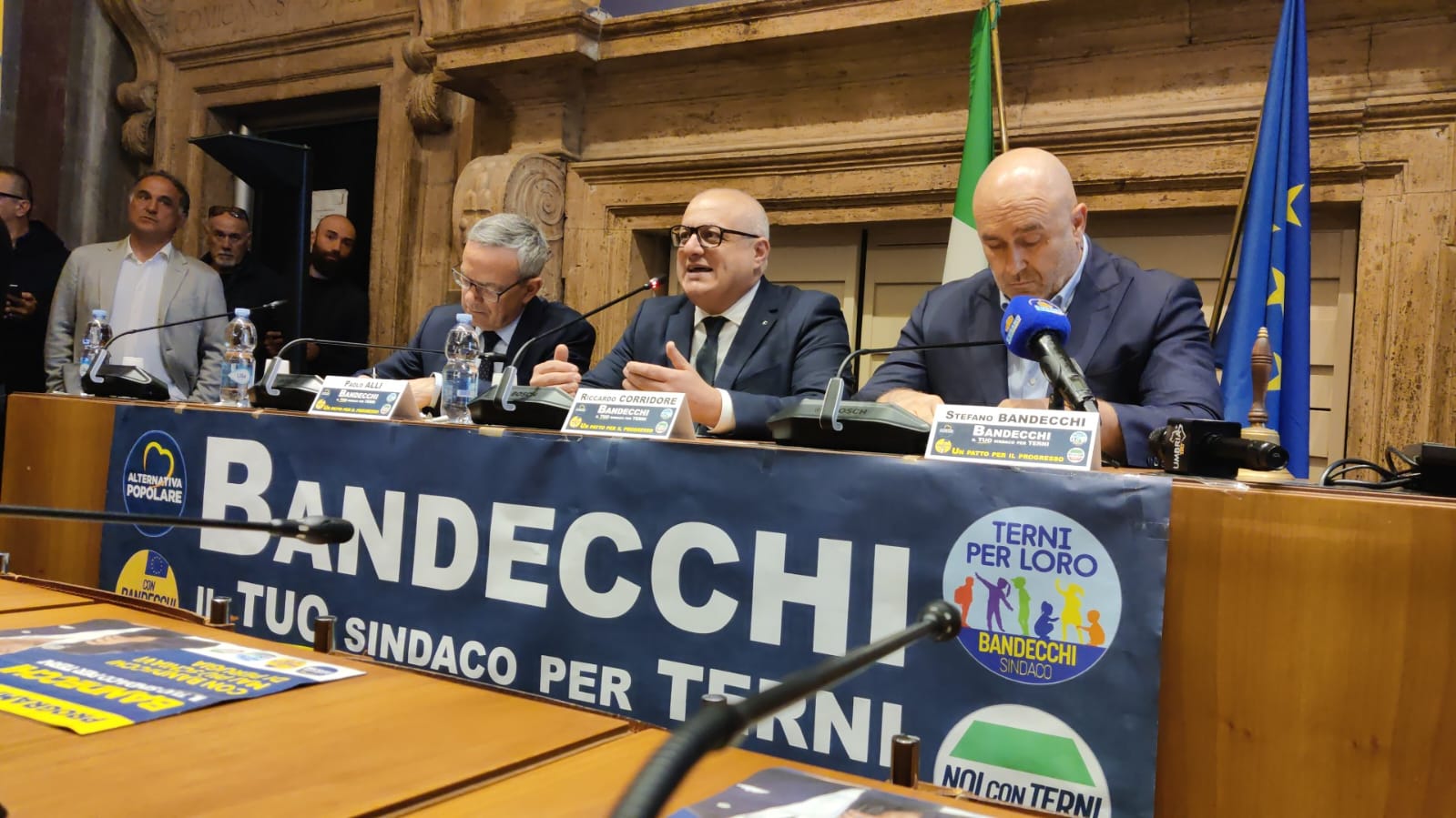 Presentazione liste Bandecchi sindaco Terni _ Bandecchi, Alli e Corridore (1)