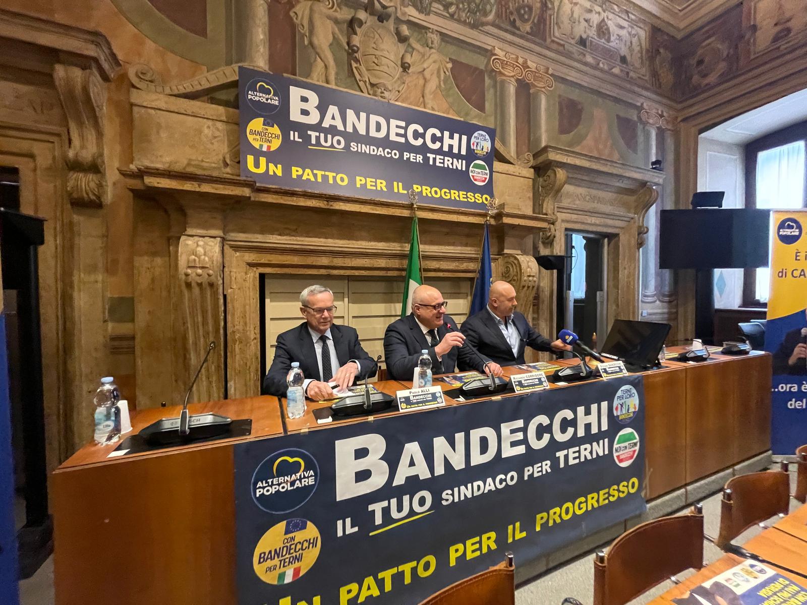Presentazione liste Bandecchi sindaco Terni _ Bandecchi, Alli e Corridore (2)
