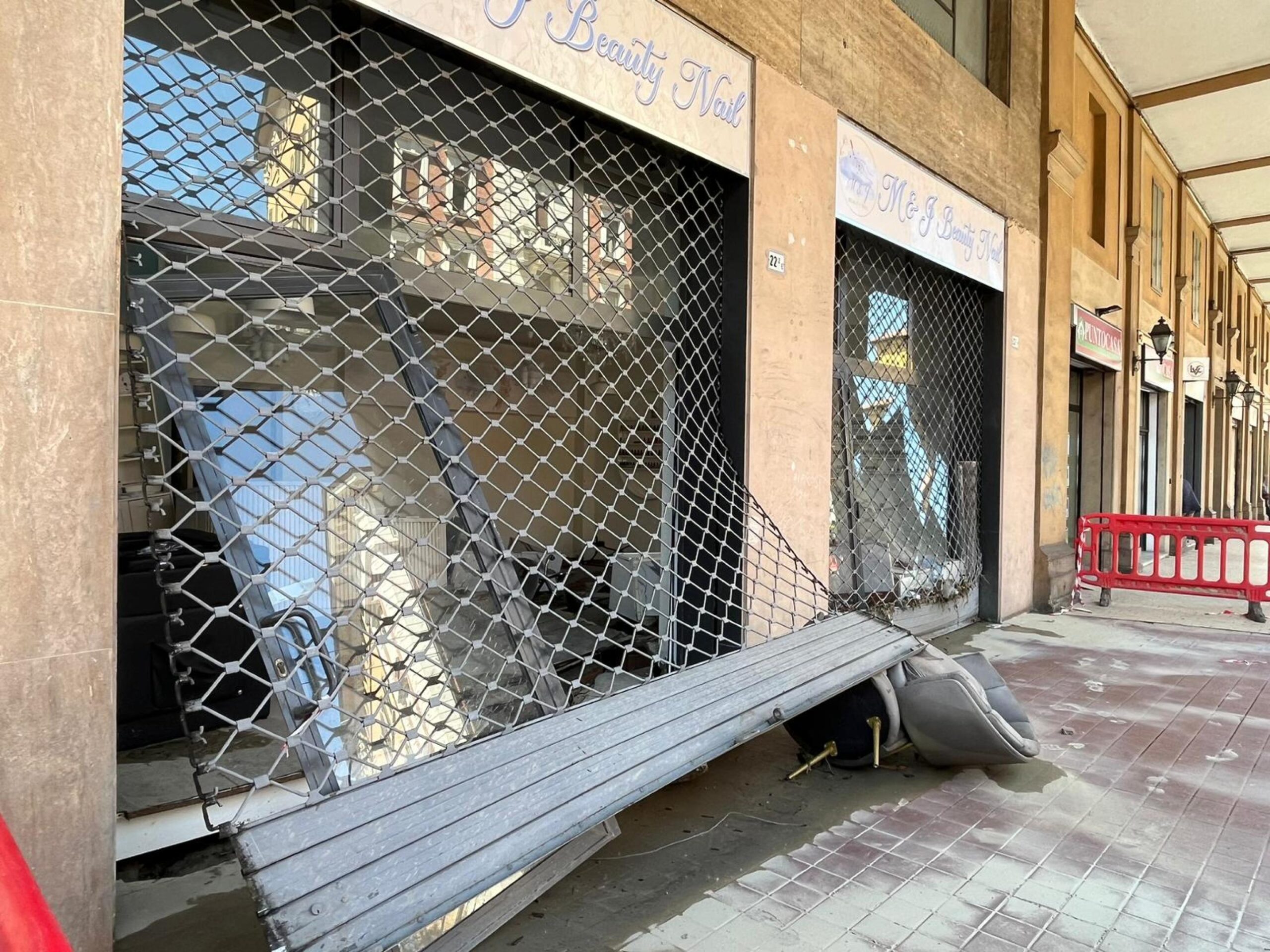 Allarme Maltempo A Bologna Via Aurelio Saffi A Rischio Inondazione VIDEO