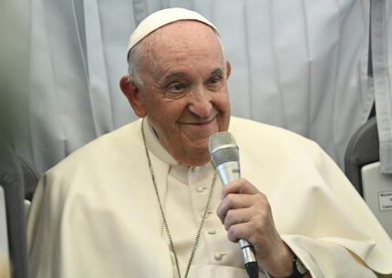 Papa Francesco: "È in corso una missione di pace per l'Ucraina"