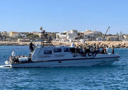 Migranti imbarcazione affondata Lampedusa