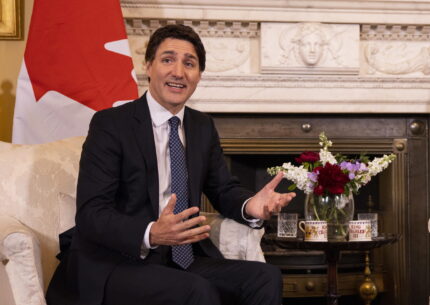 Cina espelle diplomatico canadese