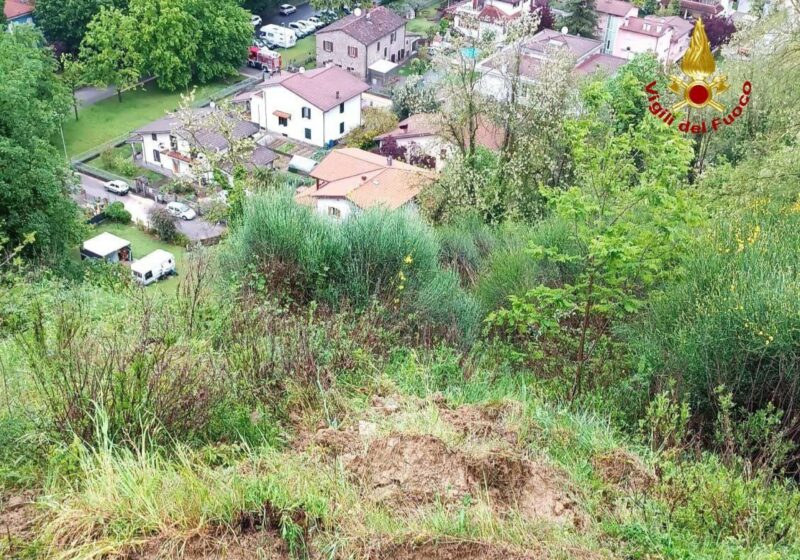 Piena fiume Montone a Forlì garage e scantinati allagati FOTO