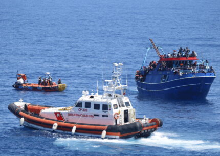 Sbarco migranti Bari