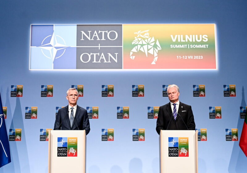 Il presidente turco Erdogan incontrerà domani il suo omologo Biden al meeting NATO di Vilnius. Al centro dei colloqui l'ingresso della Svezia nella NATO.
