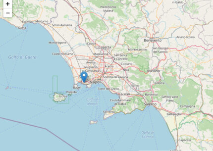 Napoli terremoto oggi Campi Flegrei