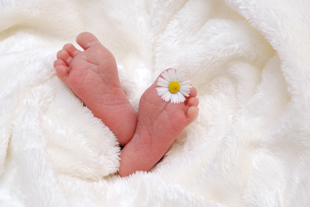 Beauty routine del neonato, i 7 fattori importanti e strumenti • TAG24