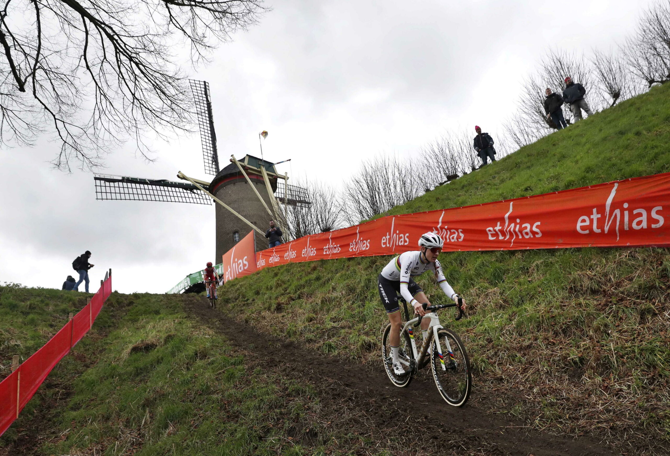 Ciclocross, il calendario di Coppa del Mondo sarà rivisto dall'UCI • TAG24