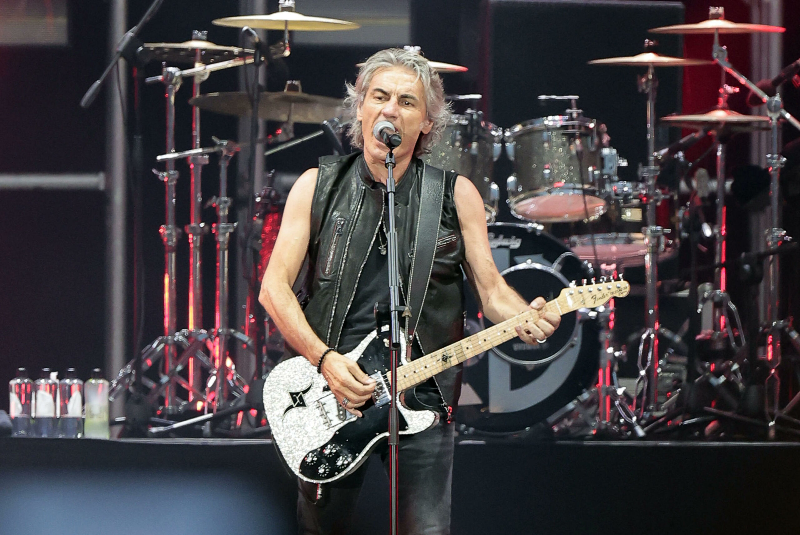 Ligabue, fuori ora il videoclip di "Dedicato a noi": testo, significato