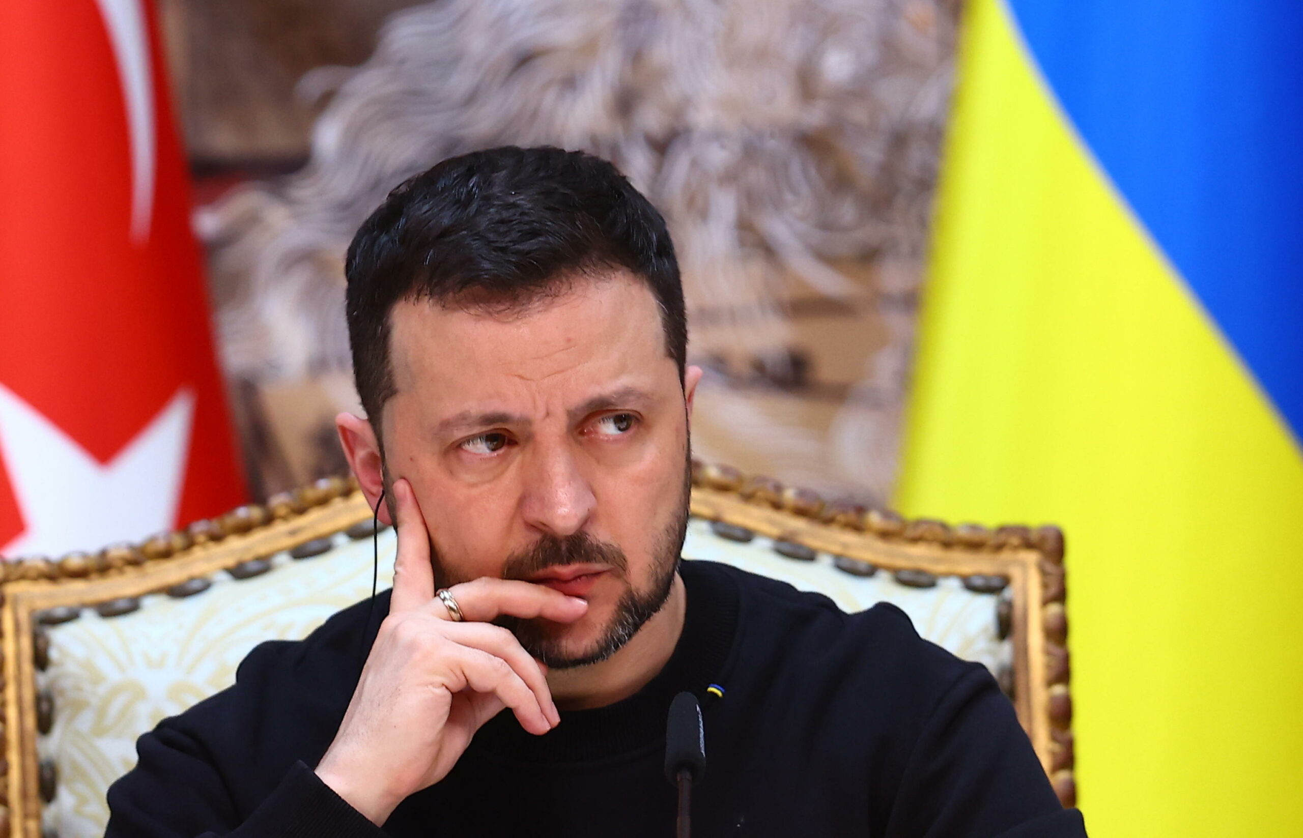 Volodymyr Zelenskiy: è di fondamentale importanza che gli Stati Uniti forniscano ulteriori aiuti militari all’Ucraina
