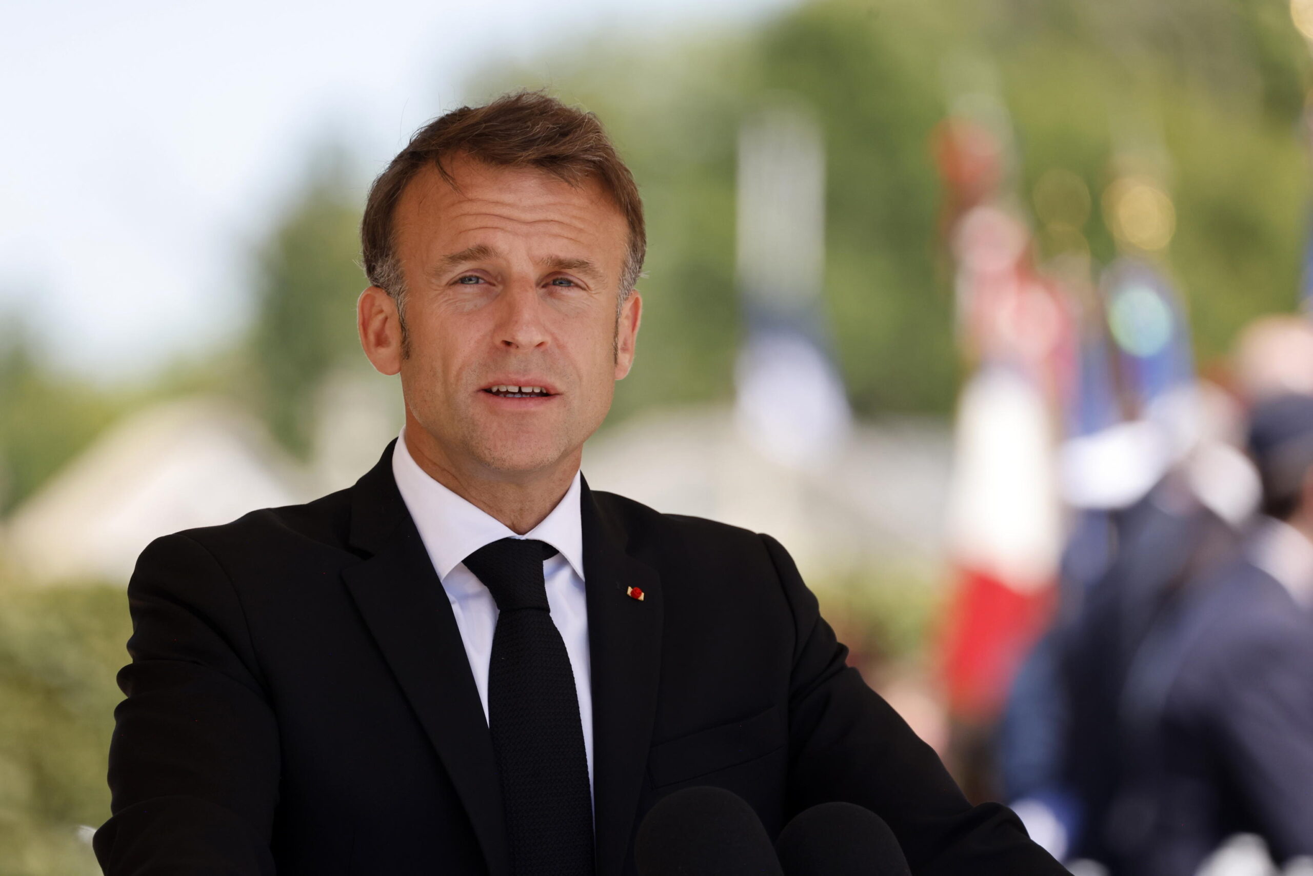 elezioni anticipate francia 2024 macron dimissioni