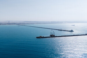 Eni avvia l’estrazione di gas dal nuovo giacimento in Sicilia: i vantaggi energetici e strategici del sito Argo Cassiopea